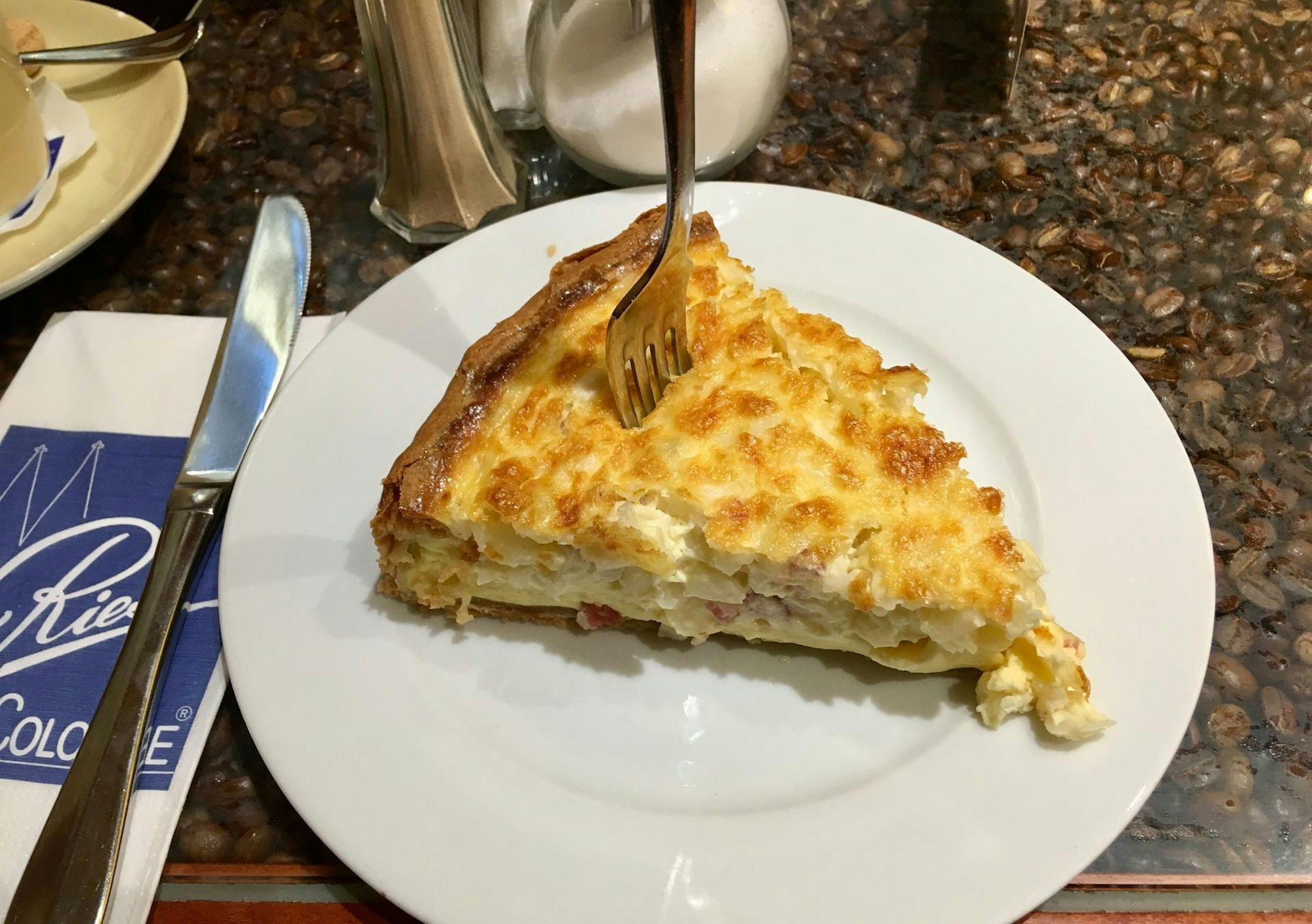 zwiebelkuchen mit gabel
