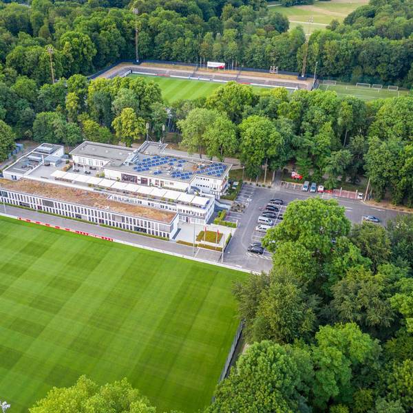 Luftbild Geißbockheim im Grüngürtel