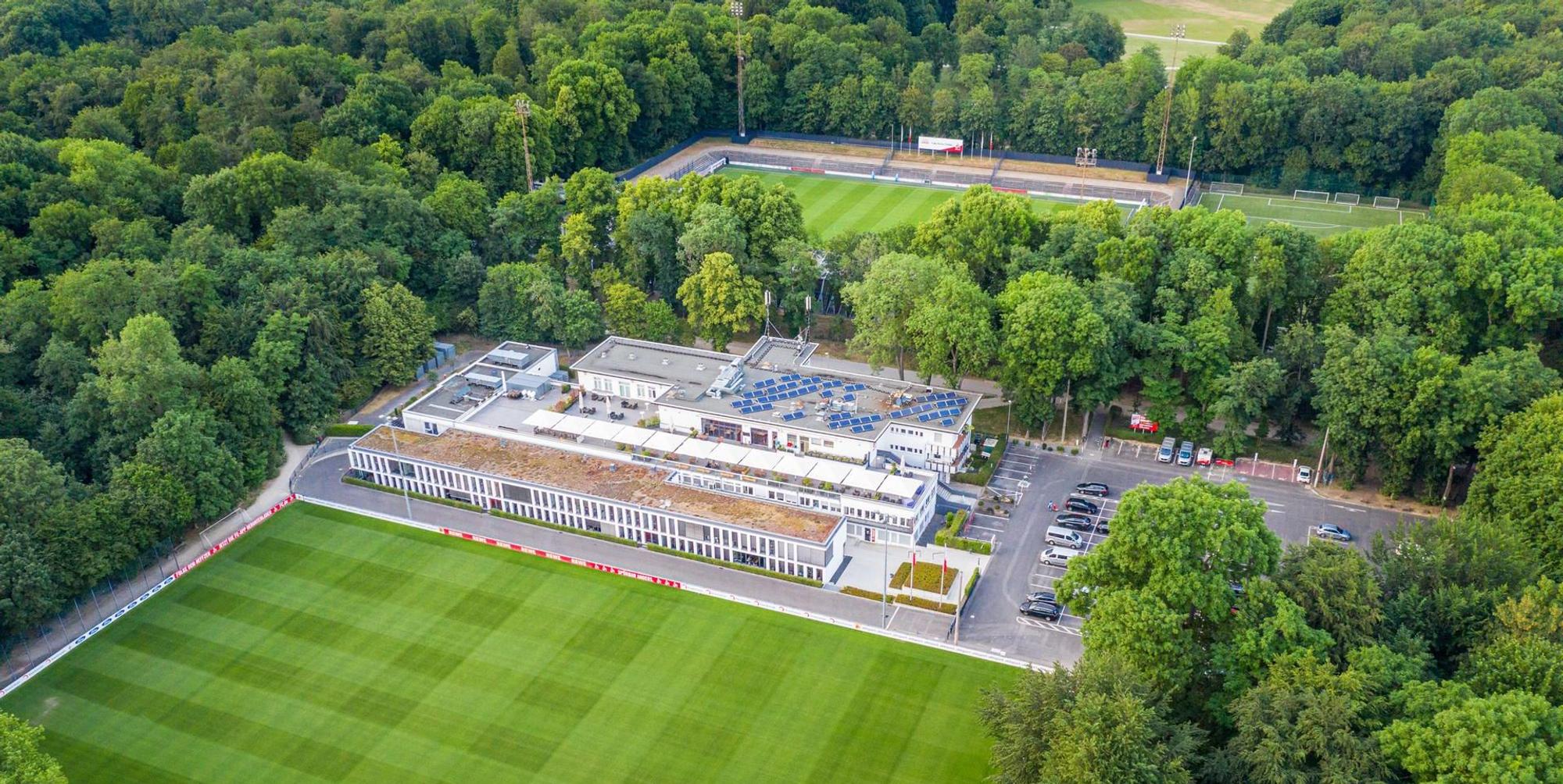 Luftbild Geißbockheim im Grüngürtel