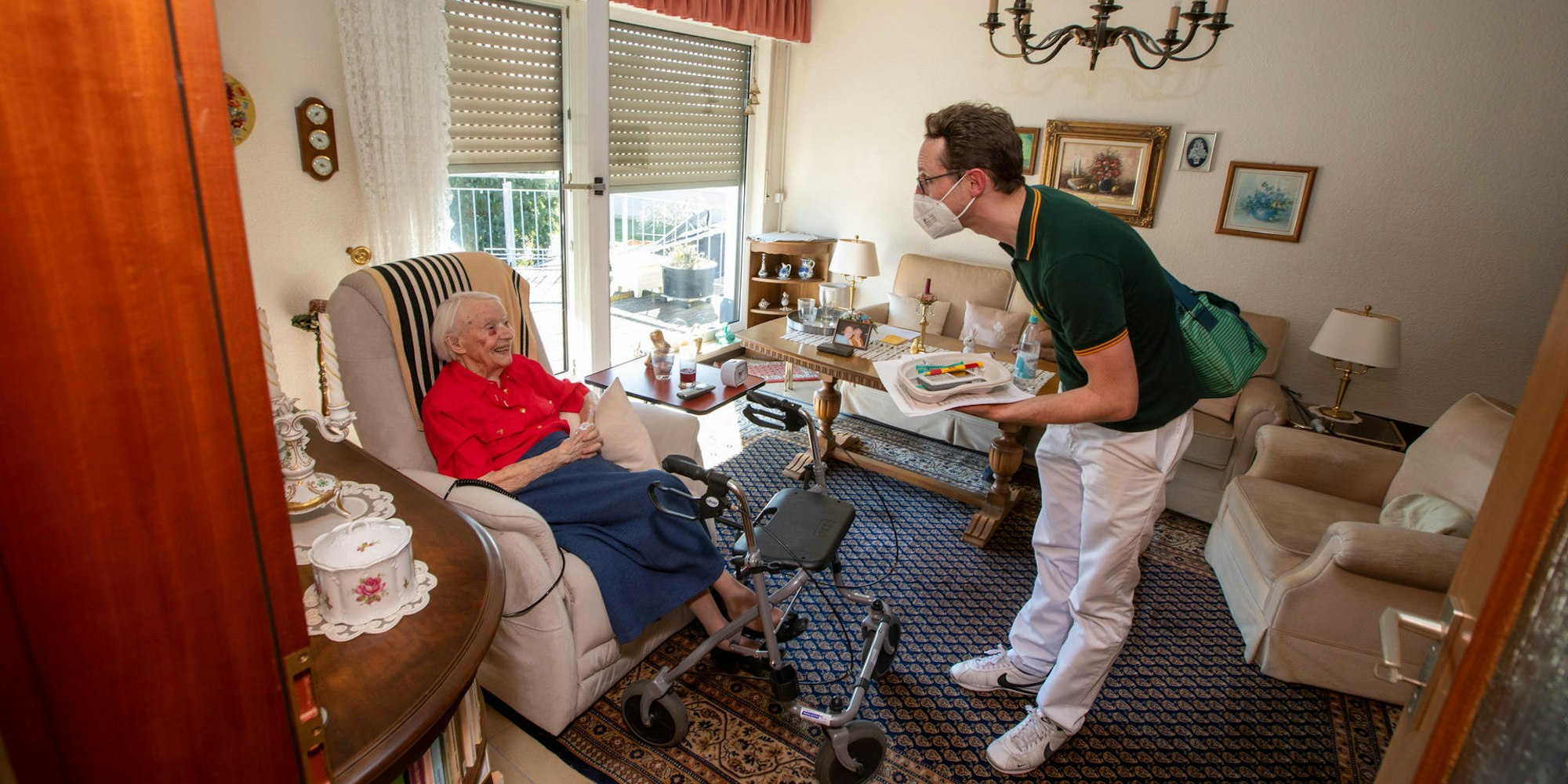 rde_KP_Hausbesuch_Impfung14