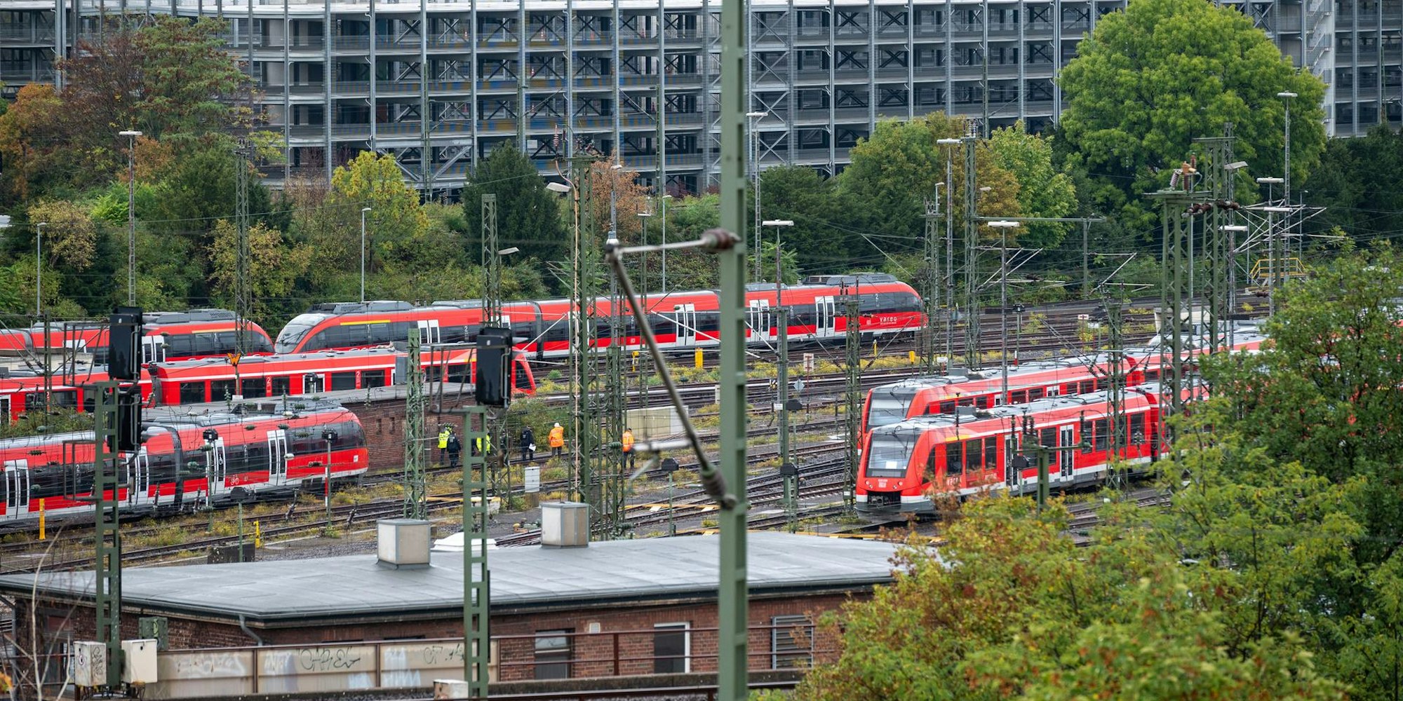 20201003-UWE-BombenfundZugDeutz-010