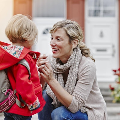 Mutter_mit_Schulkind