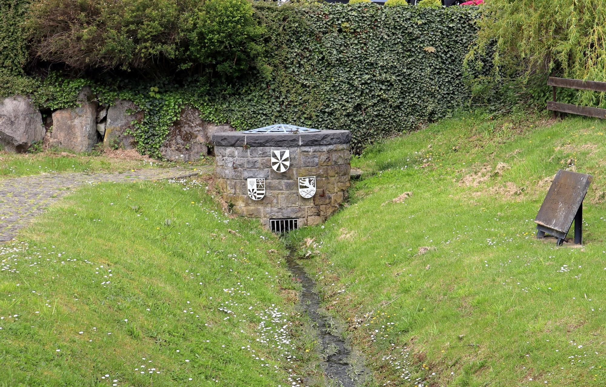 Wanderung Vier-Dörfer-Weg Quelle Brohltalbach