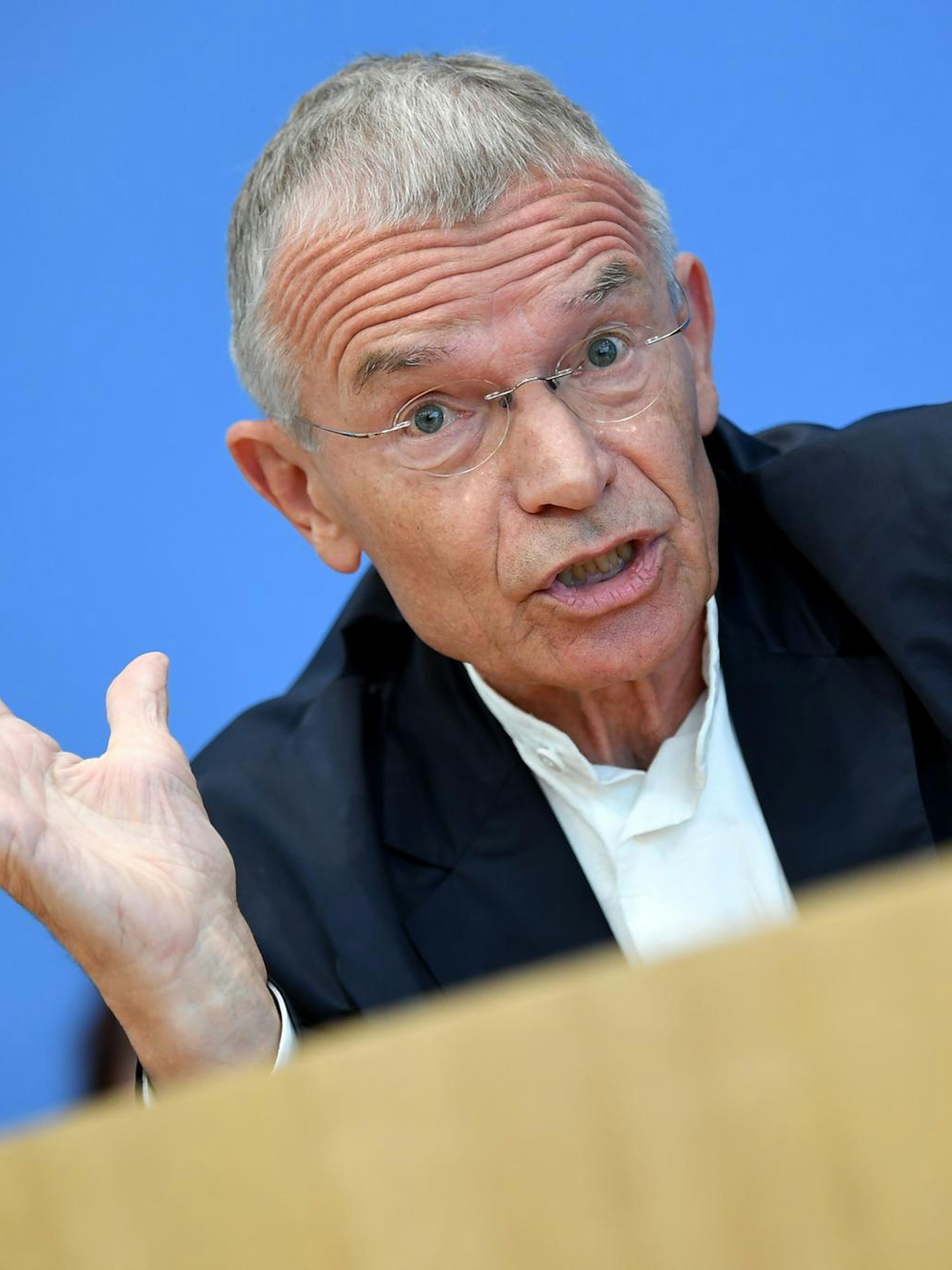 Klaus Hurrelmann dpa 020322