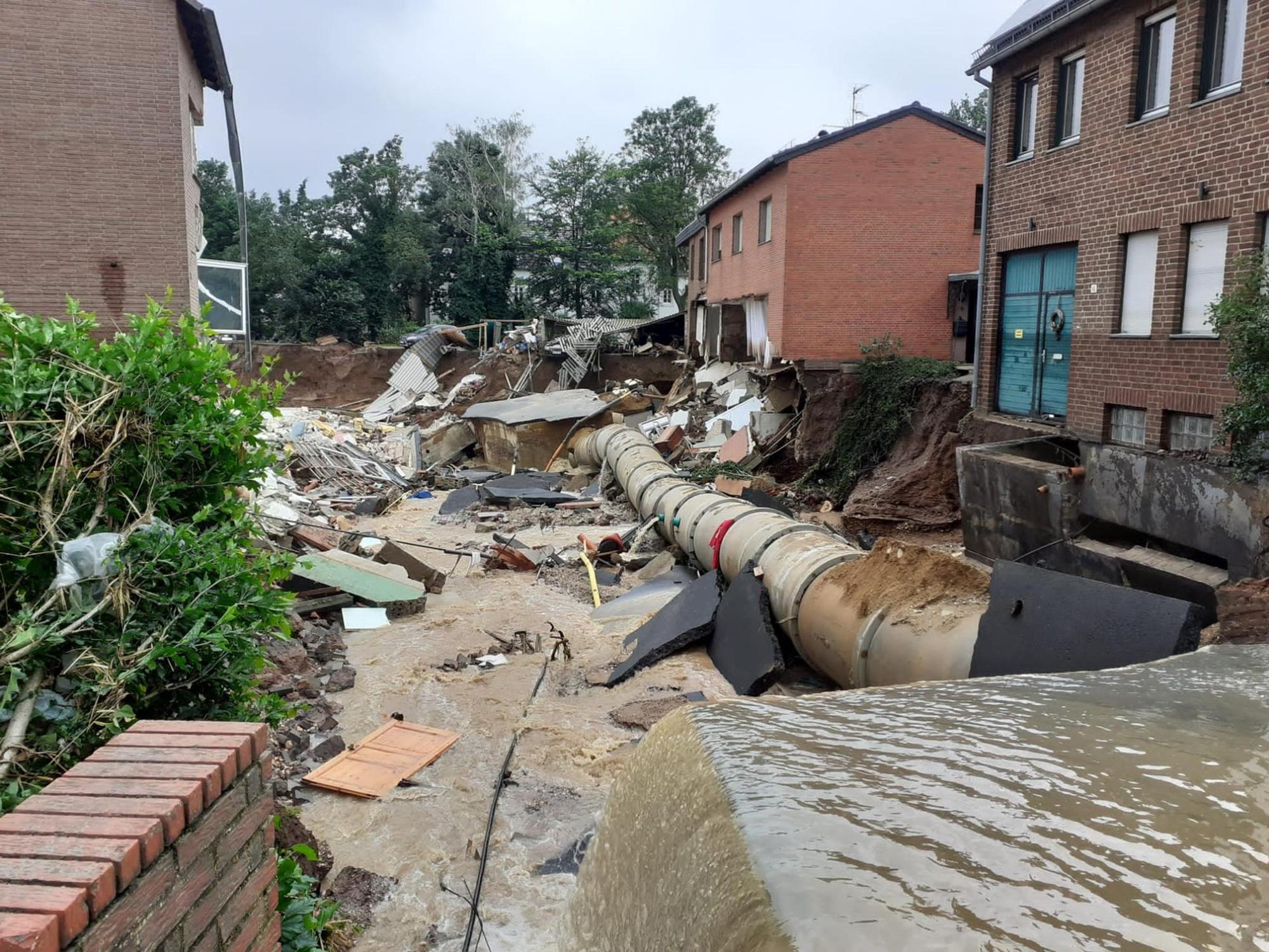 Erftstadt Unwetter eingestürztes Haus Niklas