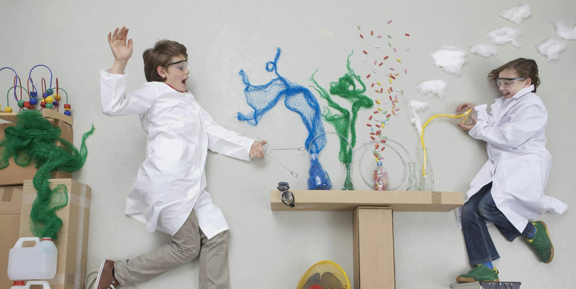 Kinder ForscherimagoWestend61