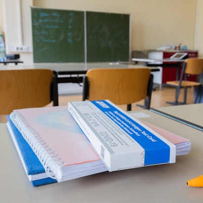 Schule dpa Coronatest