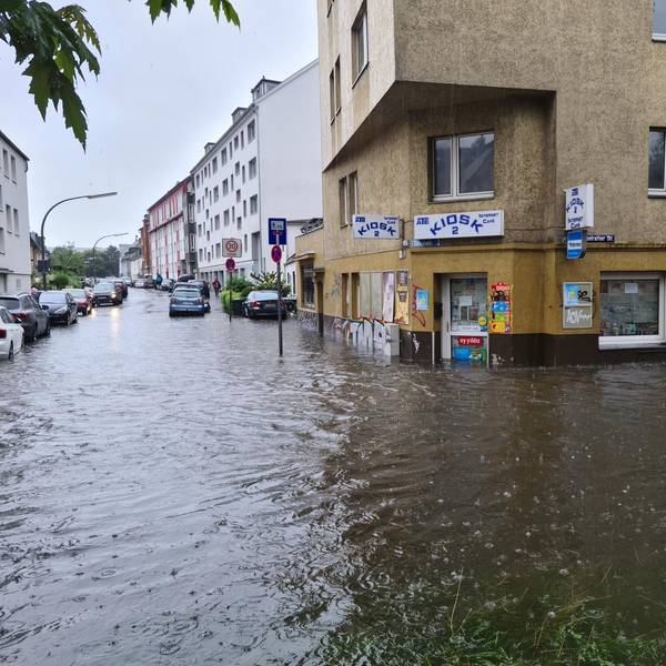 Hochwasser Subbelrather Straße