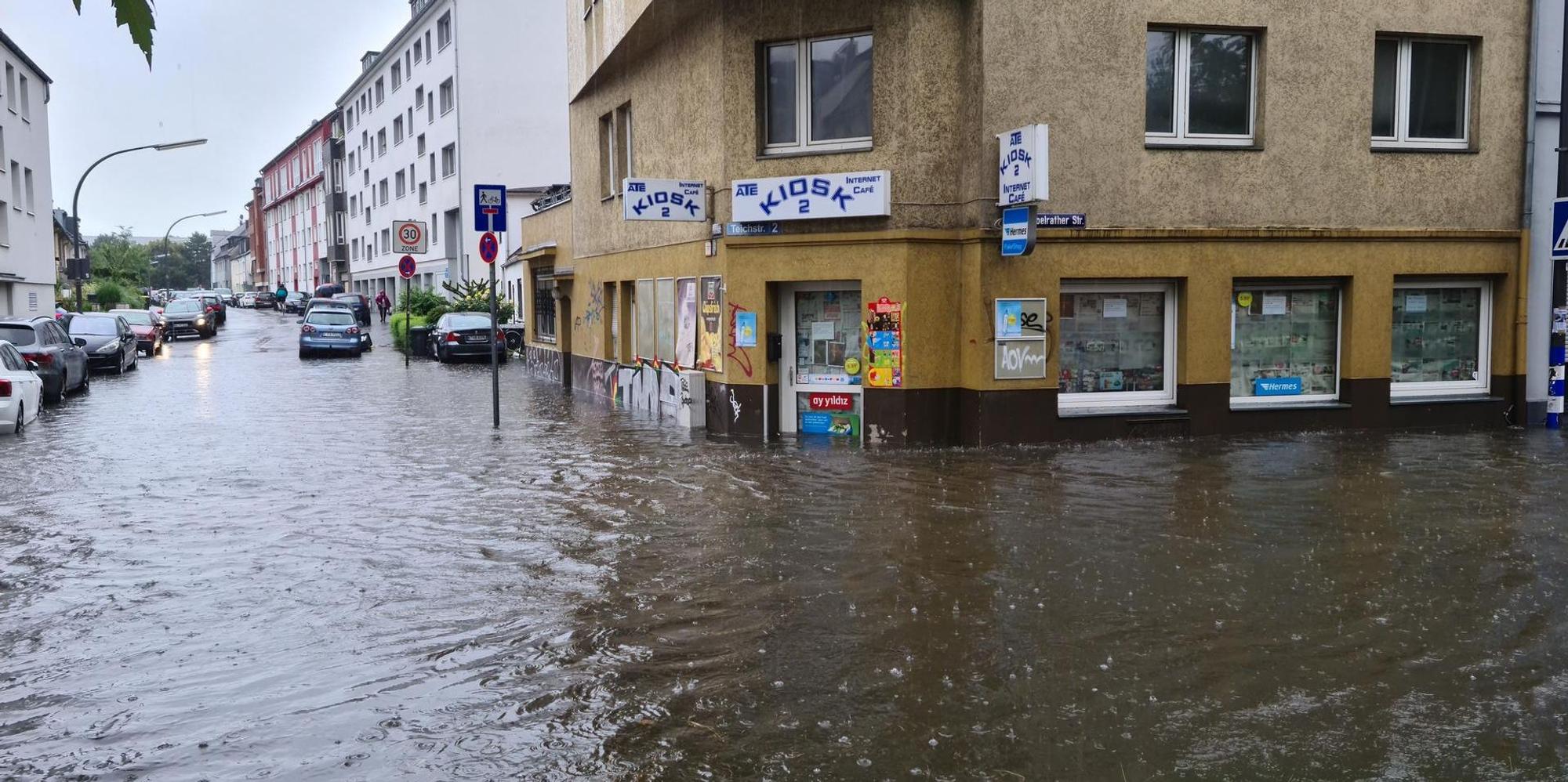 Hochwasser Subbelrather Straße
