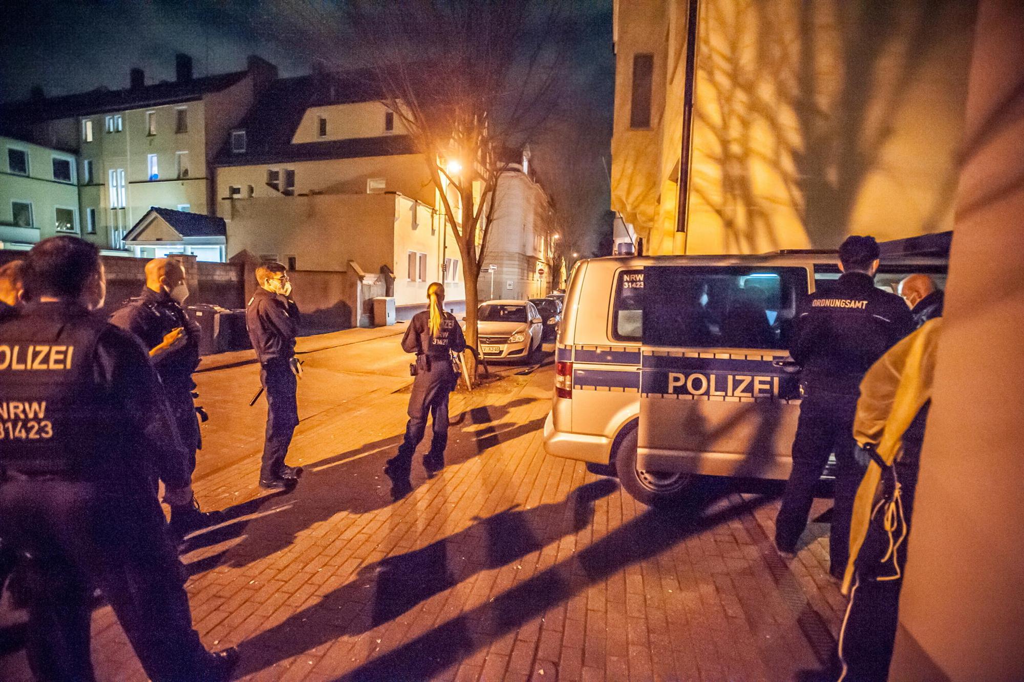 polizei-corona-kaiserstrasse---LE-leverkusen25032021AL_4