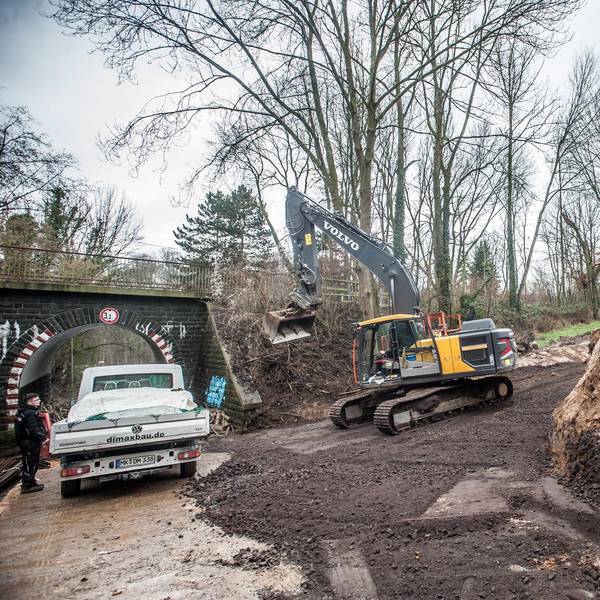 5G Mobilfunk Mast Baustelle