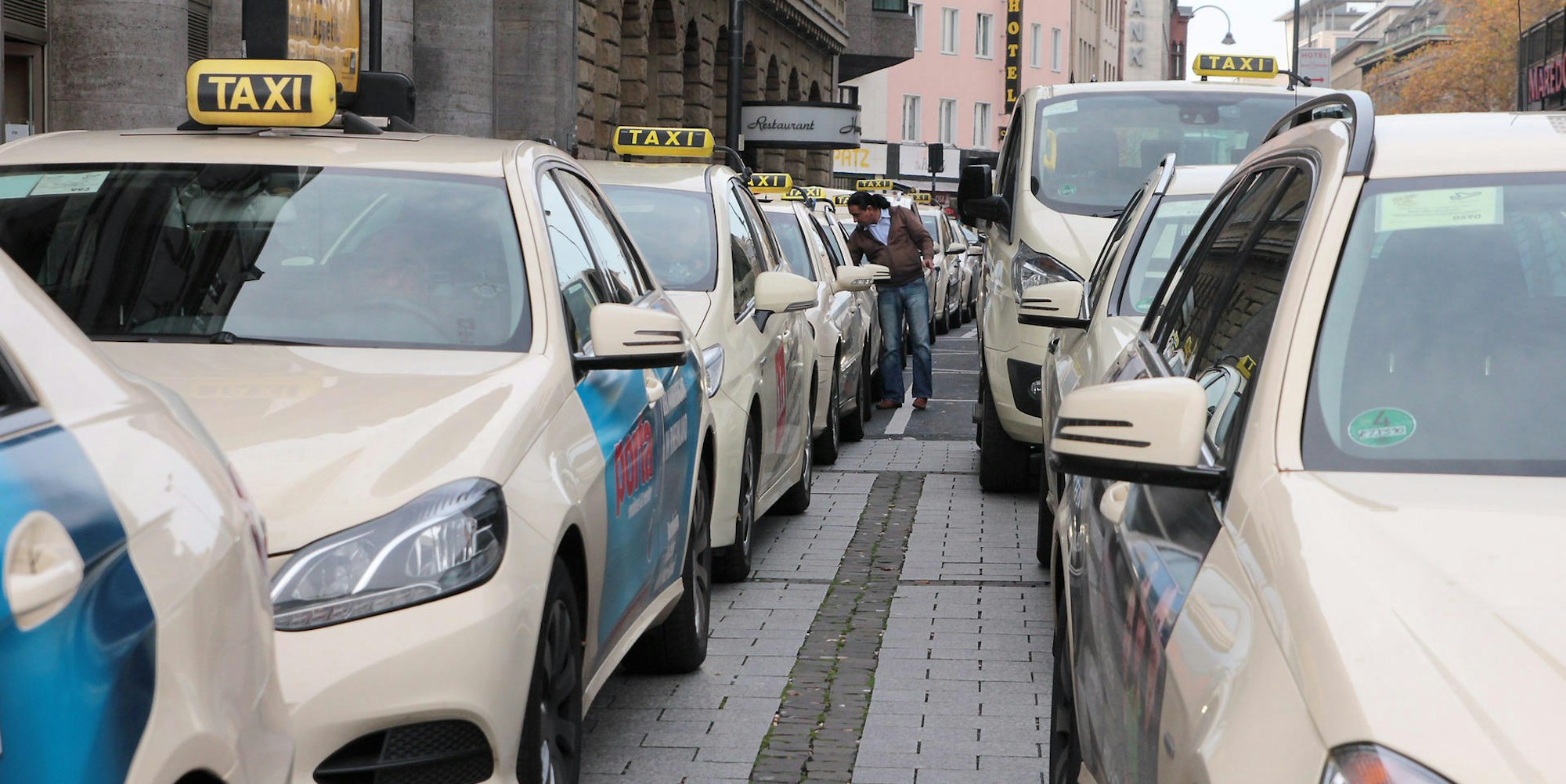 MDS-KSTA-2014-11-10-71-76278346