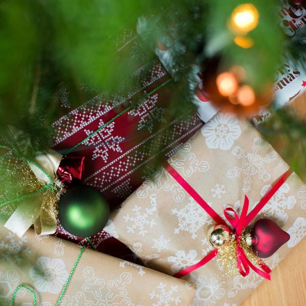 Geschenke_zu_Weihnac_47735620