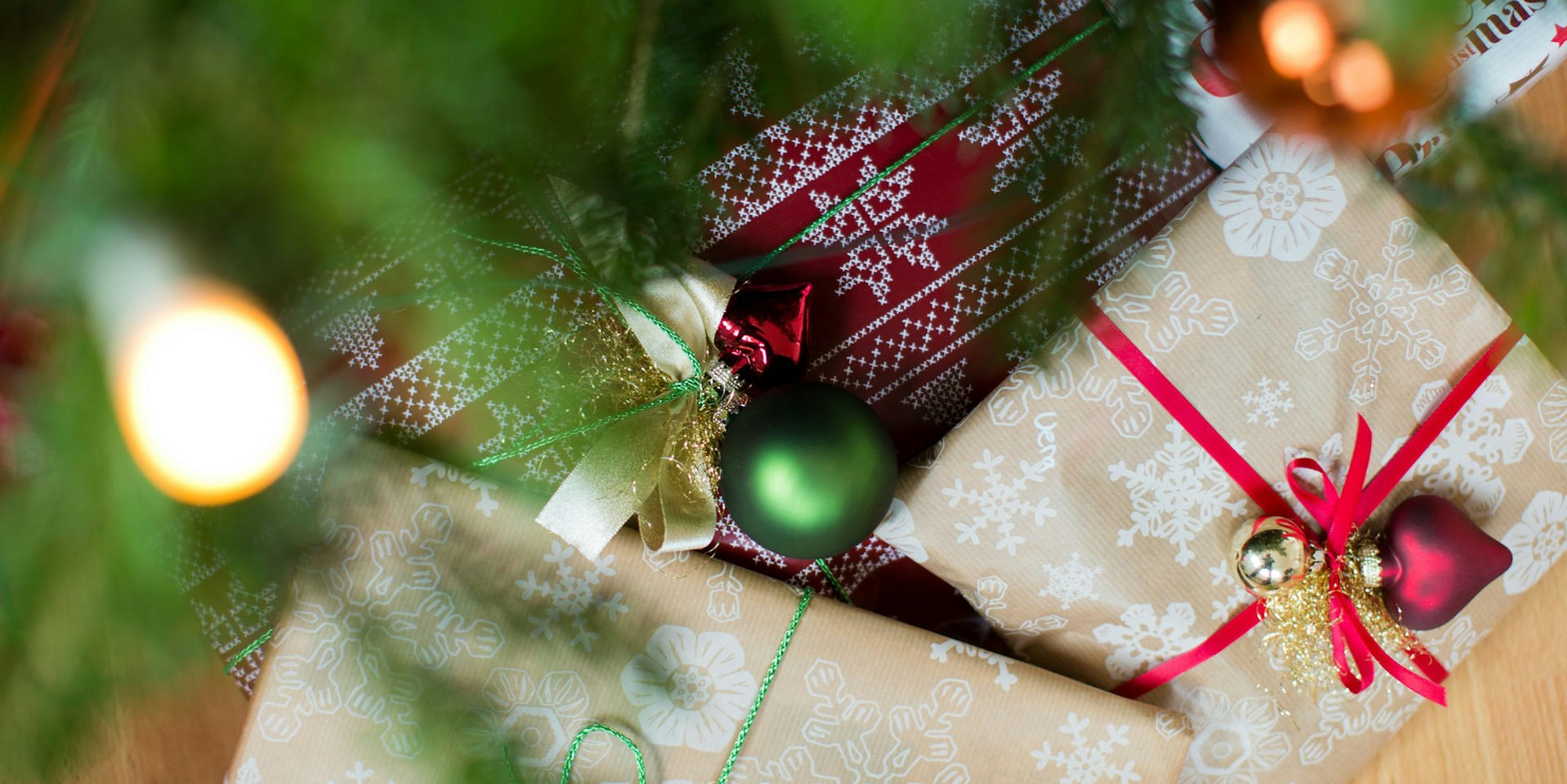 Geschenke_zu_Weihnac_47735620