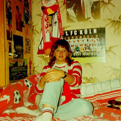 1988 (257)