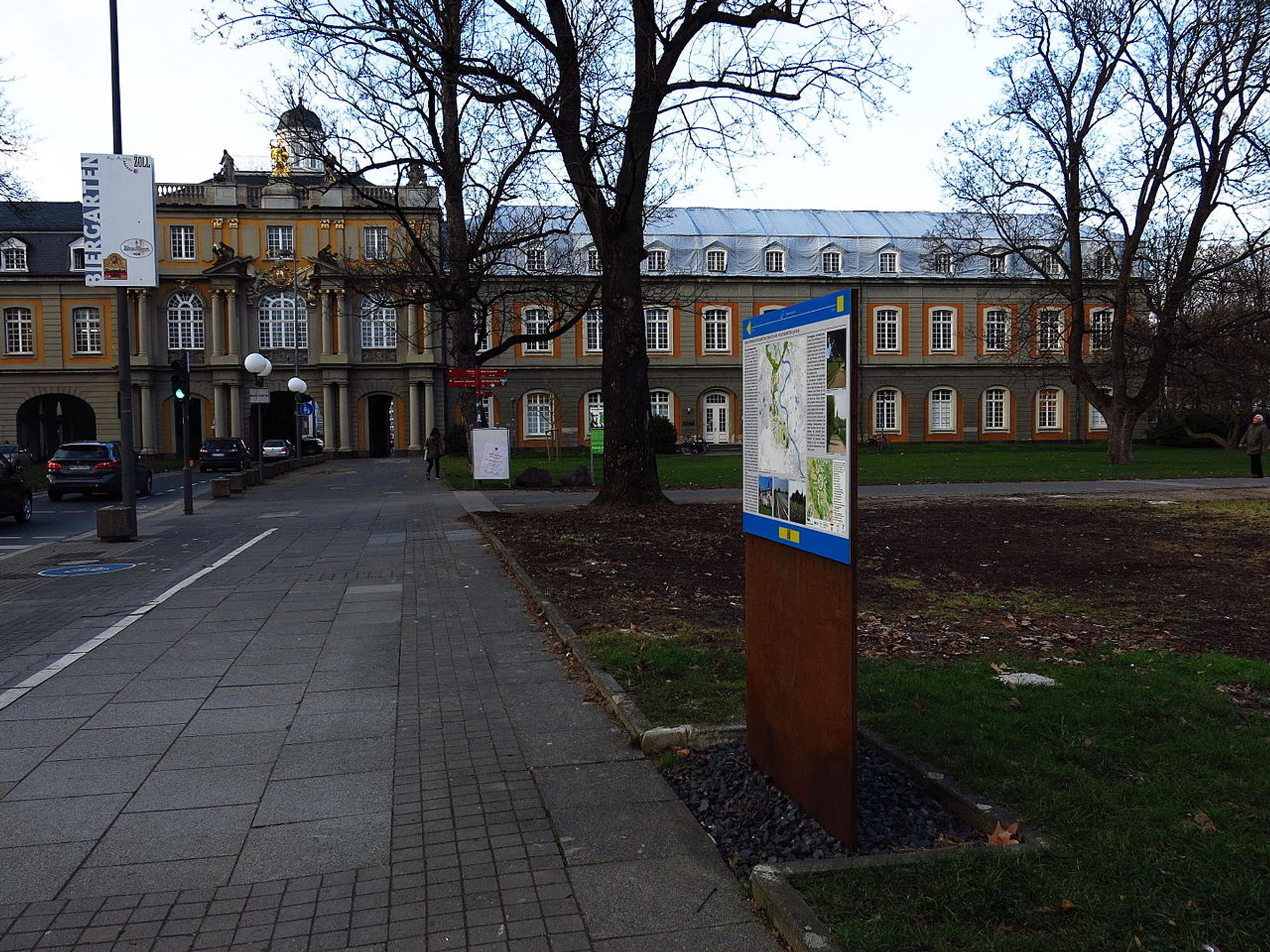 Radtour Hofgarten-infotafel-regio-gruenWiki Axel Kirch 4.0