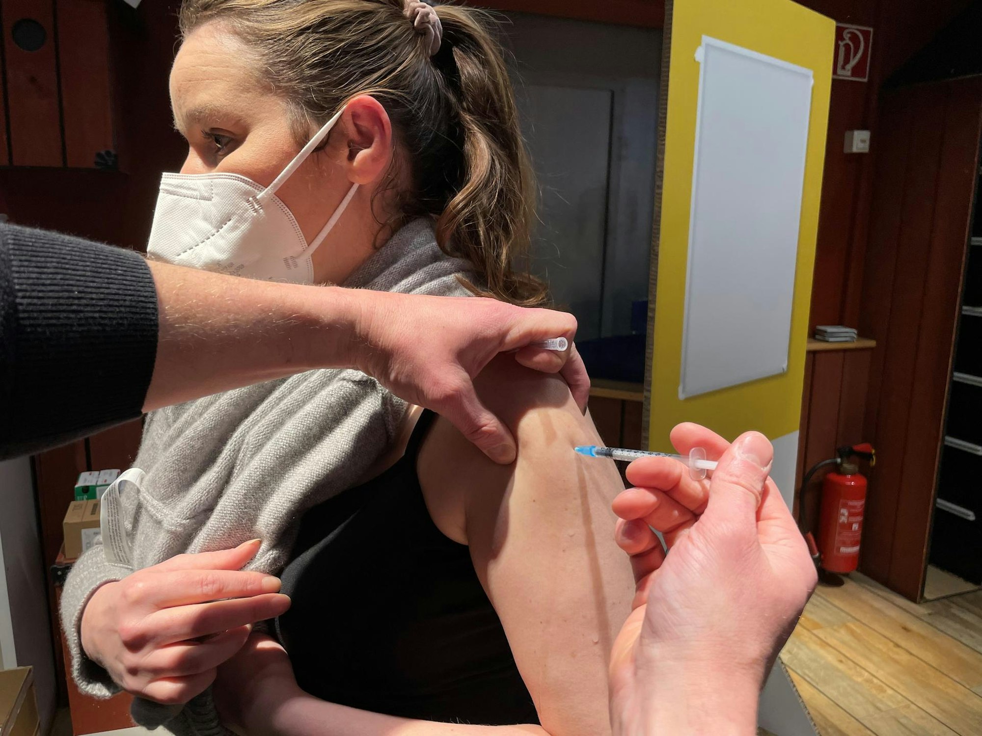 20211229-ber-nip-impfen-ikea (6)