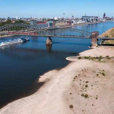 Rheinufer Köln 070822