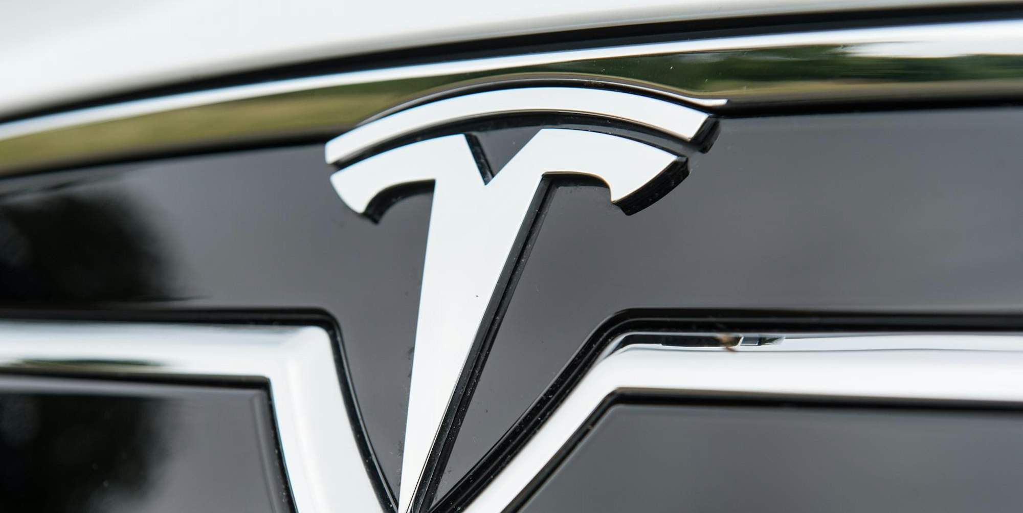 Tesla Logo
