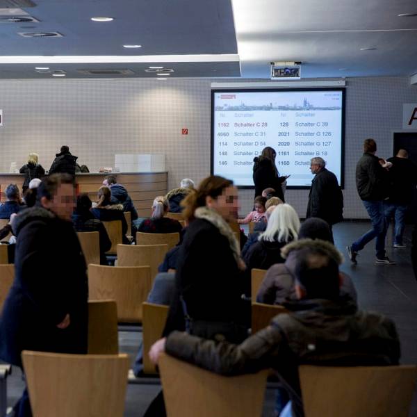 Poll Zulassungsstelle GEPIXELT
