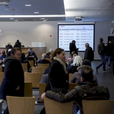 Poll Zulassungsstelle GEPIXELT