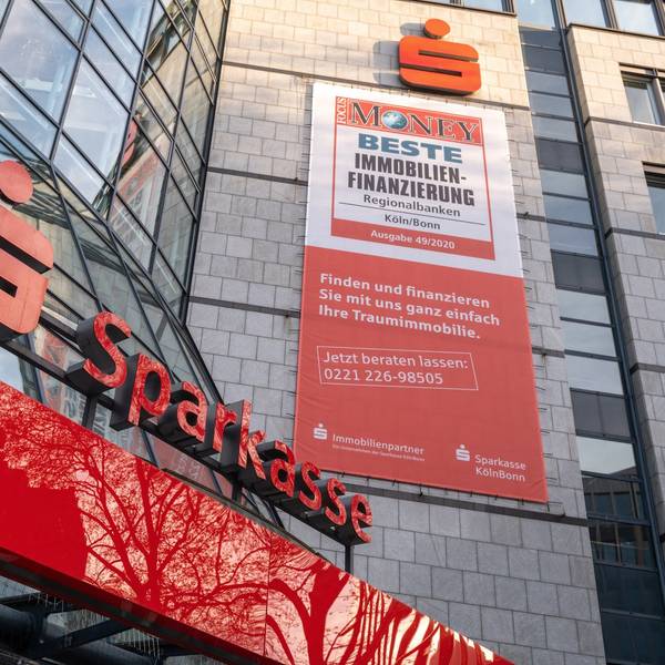 Sparkasse erneut