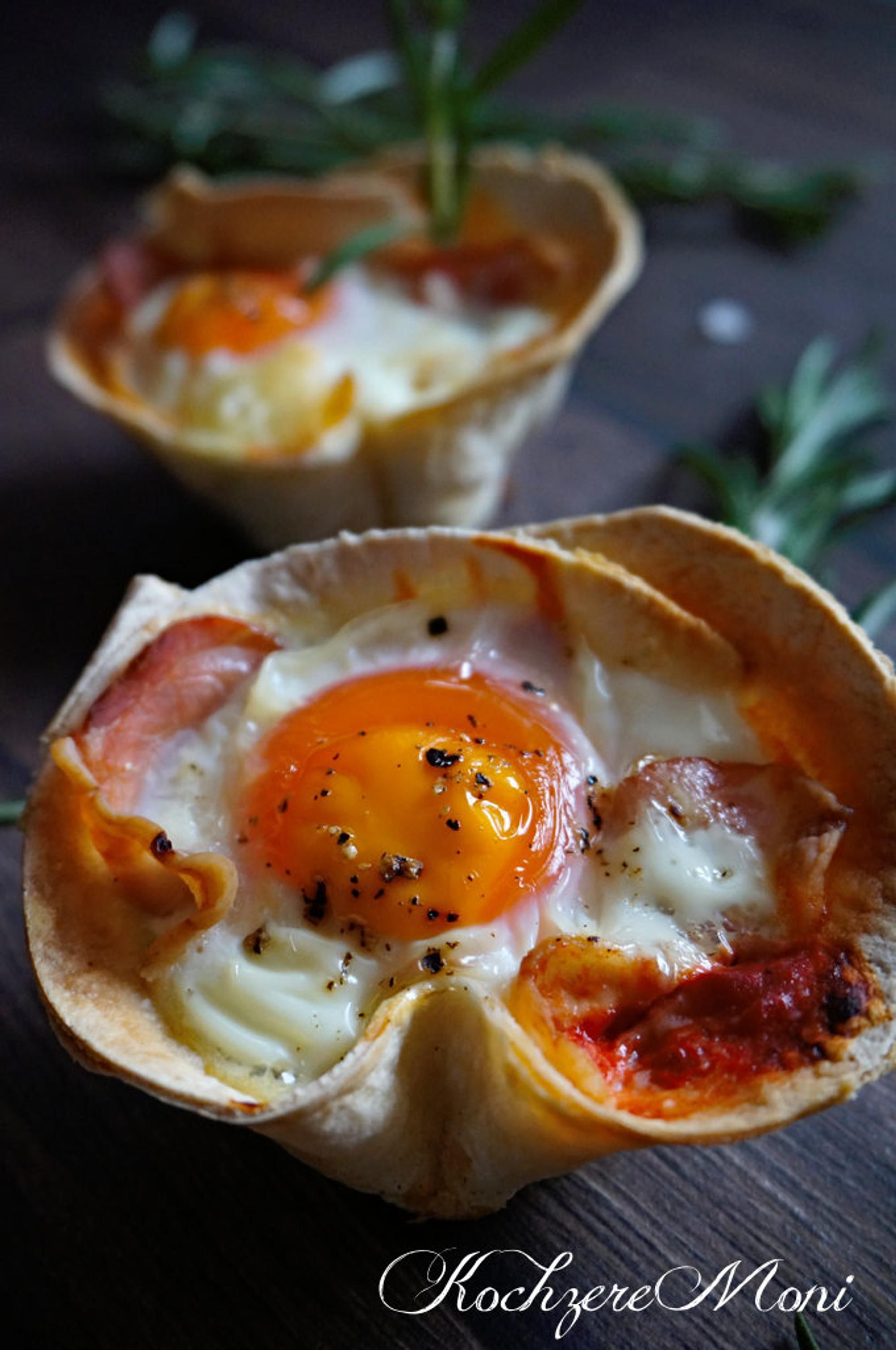Spiegeleitörtchen Brunch Frühstück Speck