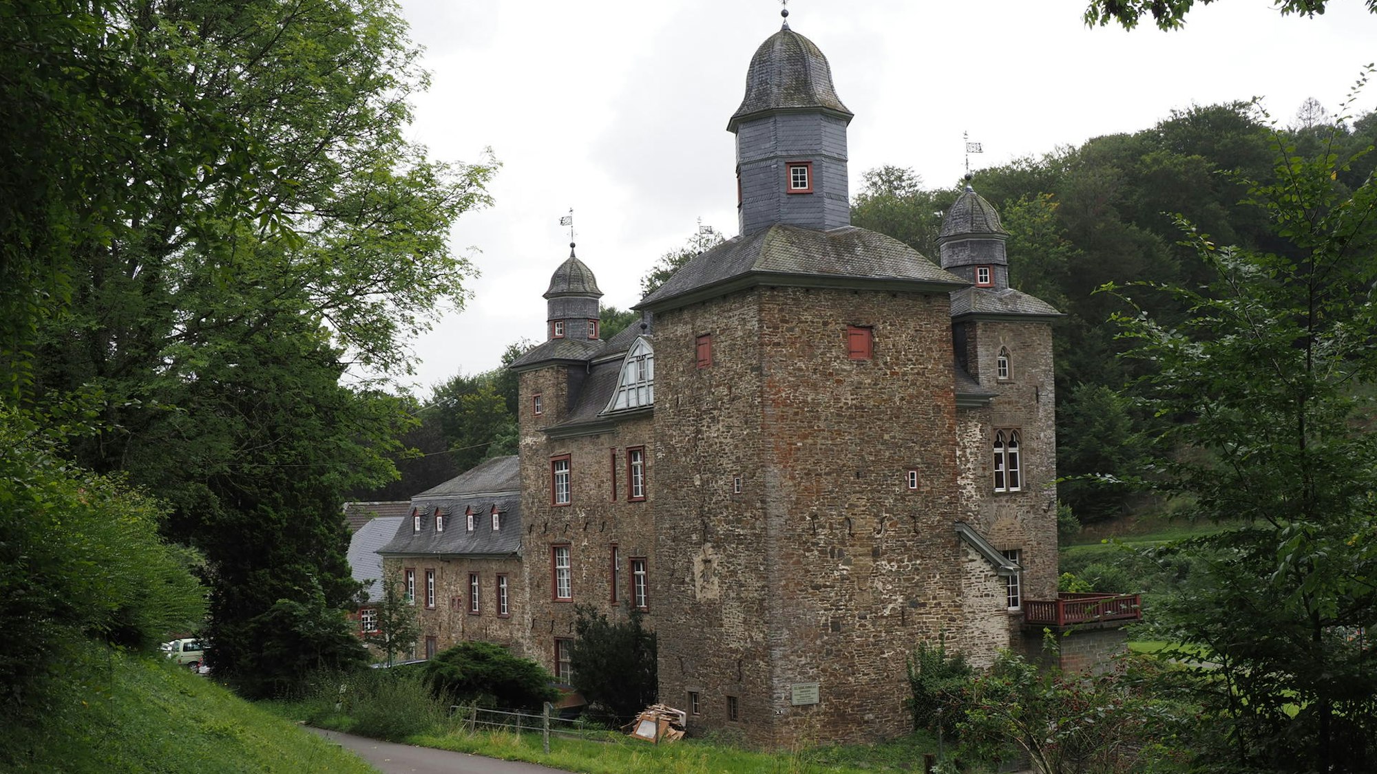Schloss Gimborn ist Start- und Endpunkt der Wanderung.