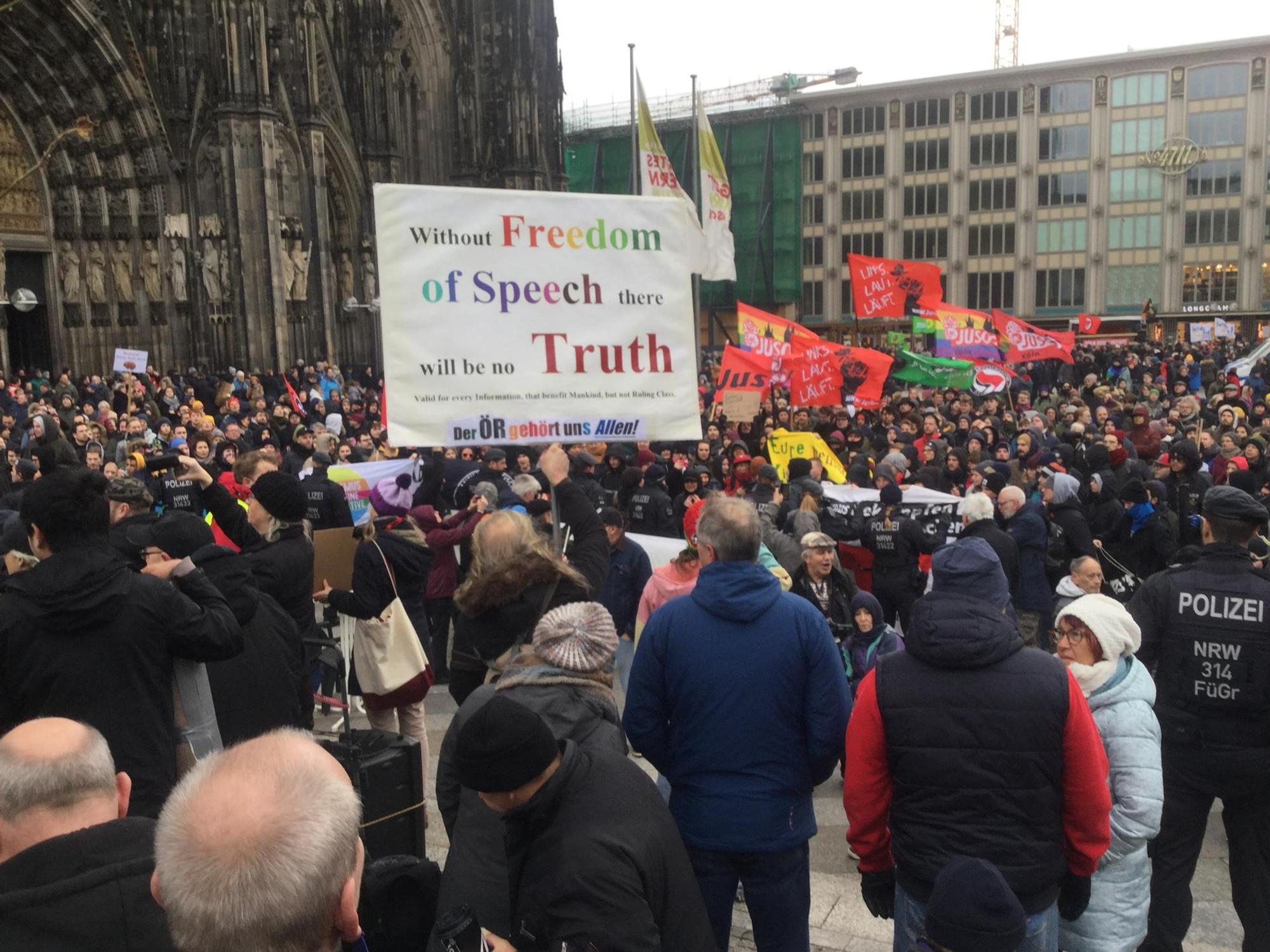 Demo Domplatte