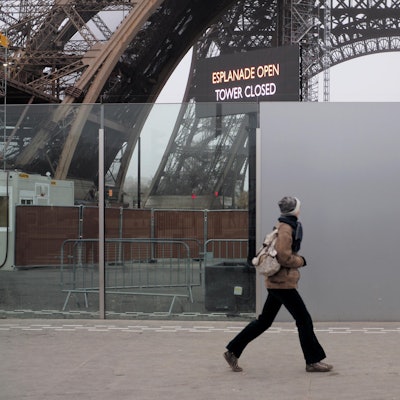 Eiffelturm_geschlossen