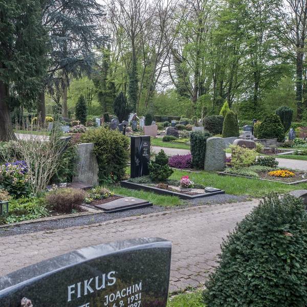 Friedhof Bergisch Neukirchen Leverkusen
