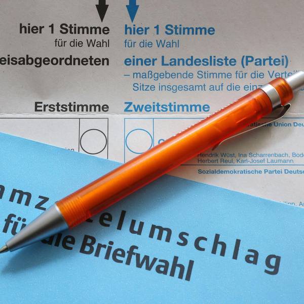 Briefwahl Symbol dpa