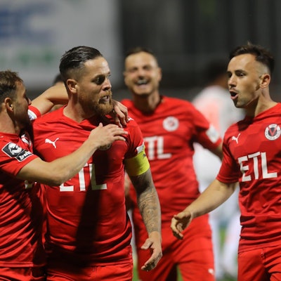 9605CD8F-2211-4C6F-9E37-35C707AC7995