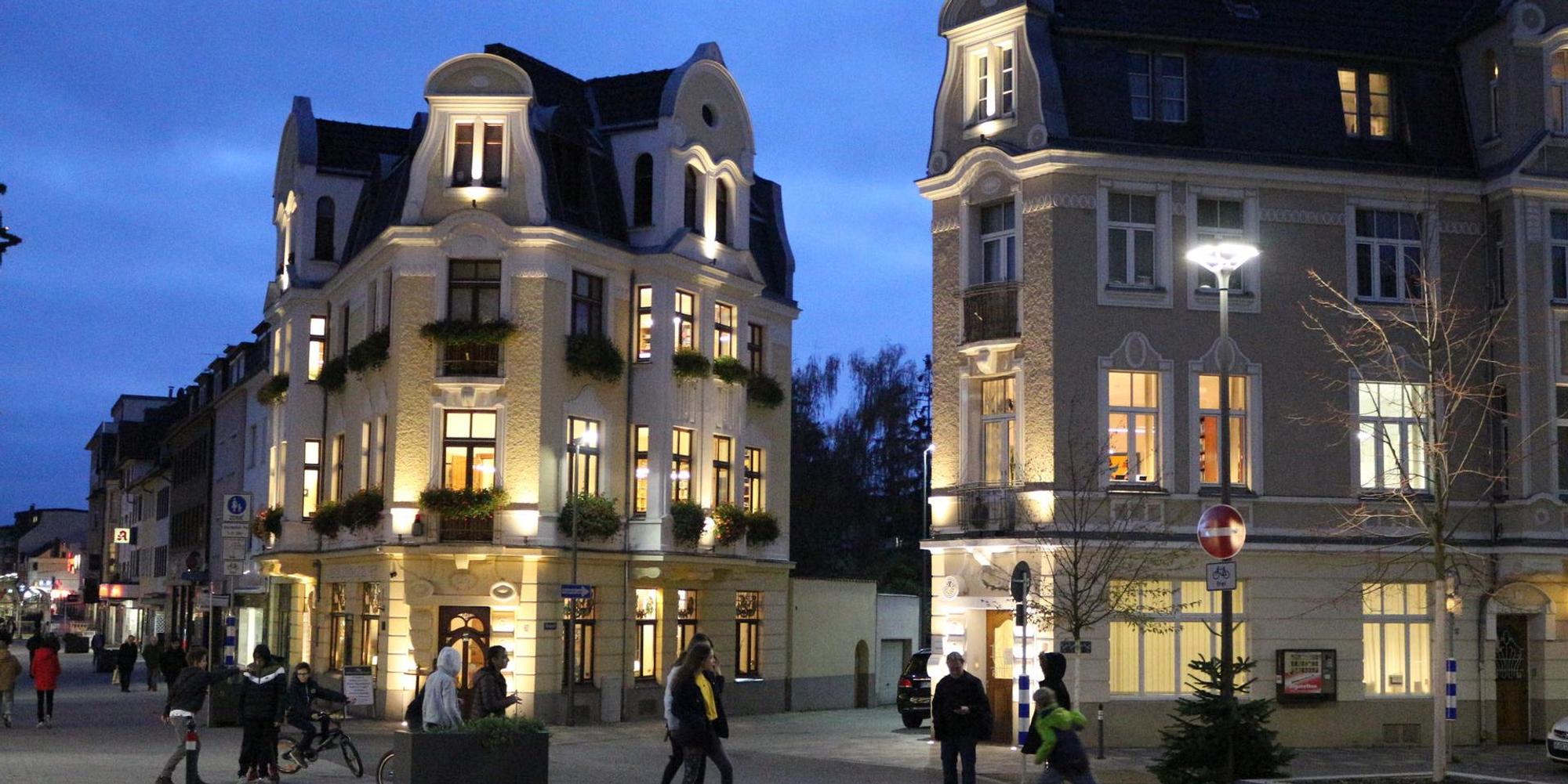 Wesseling Marktplatz bei Nacht