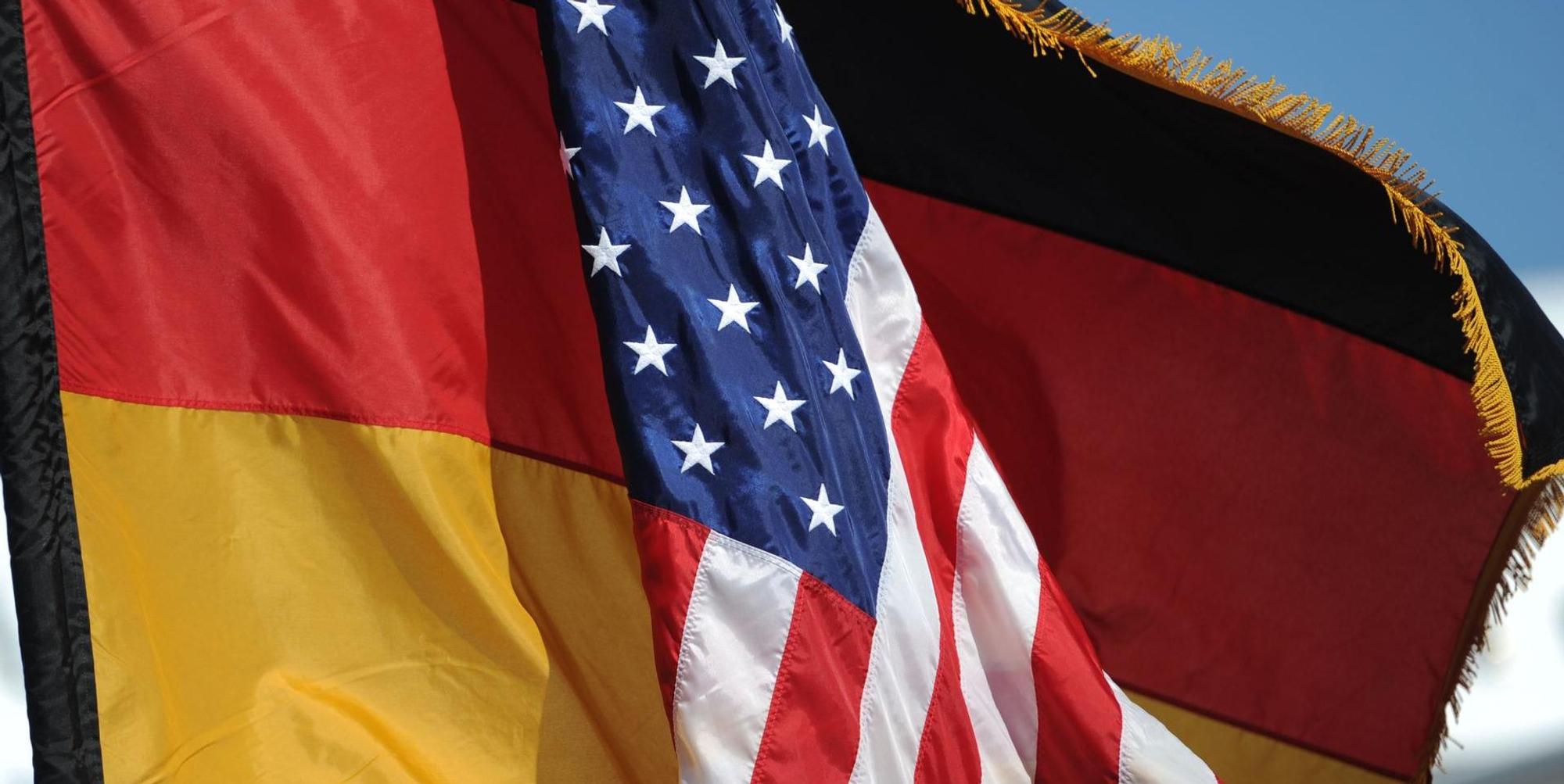 Bundesverteidigungsm_30767262