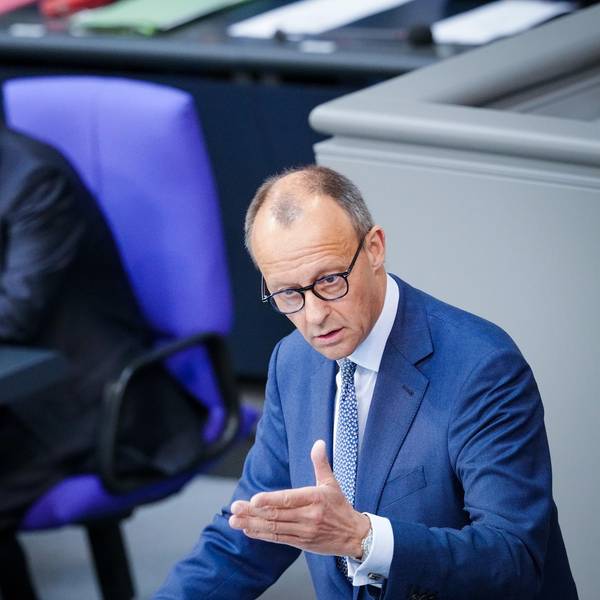 Merz Scholz Bundestag dpa