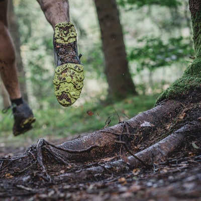 Weg_vom_Asphalt_Trai_66752935