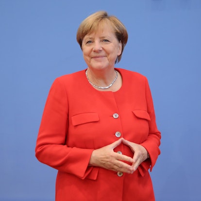 Merkel mit Raute 140921