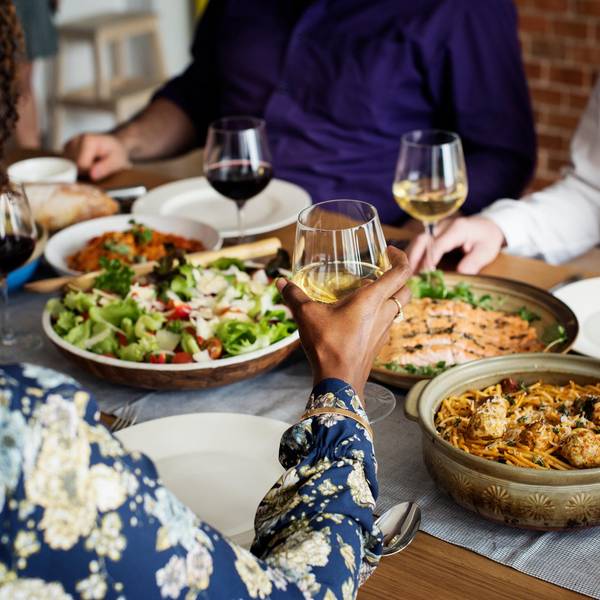 WeinundPastaGettyImages-_Rawpixel918015620
