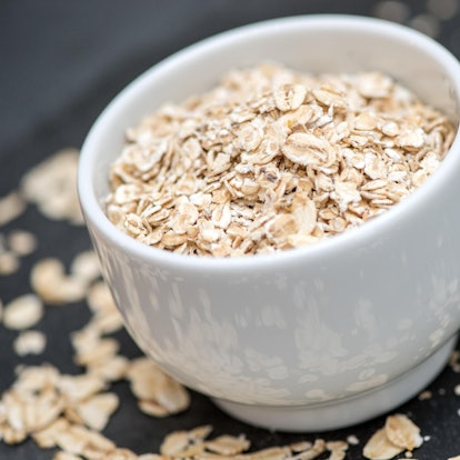 haferflocken in schüsselchen