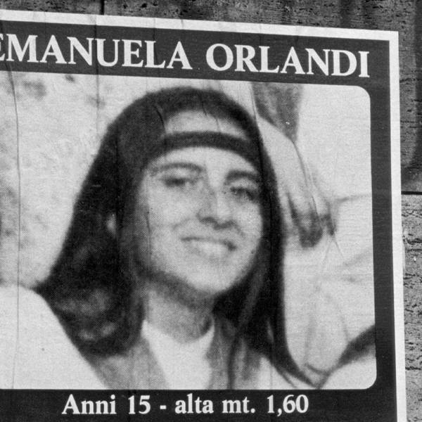 Emanuela Orlandi wird nach ihrem Verschwinden 1983 mit Plakaten auf römischen Hauswänden gesucht.