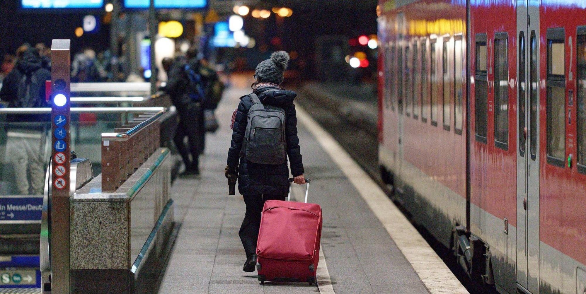 Bahn Reise Köln