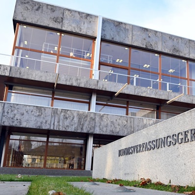 Bundseverfassungsgericht 2 30112