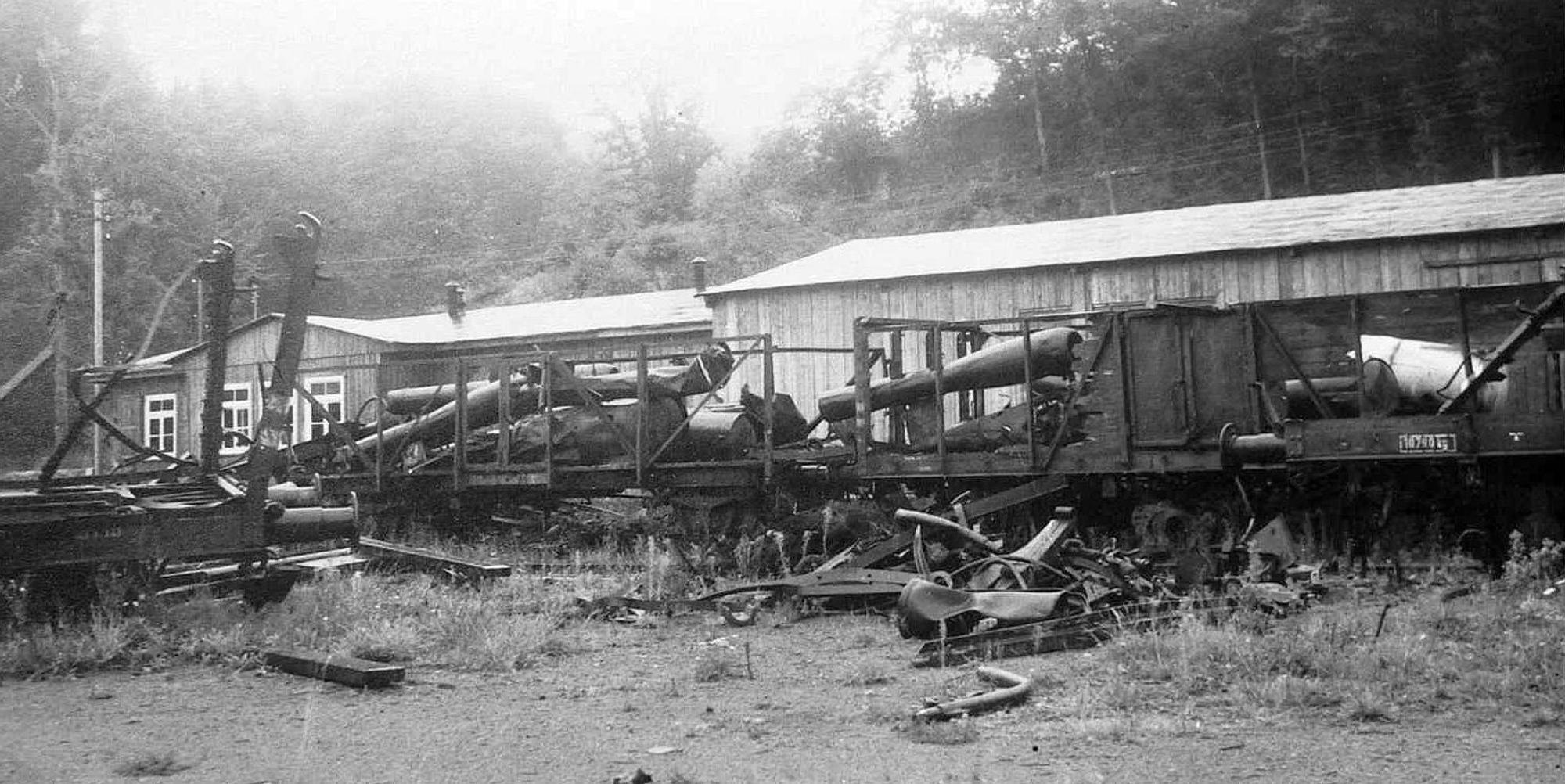01cV1ZugVolperhausenWrackteile1945ArchivCBuchen