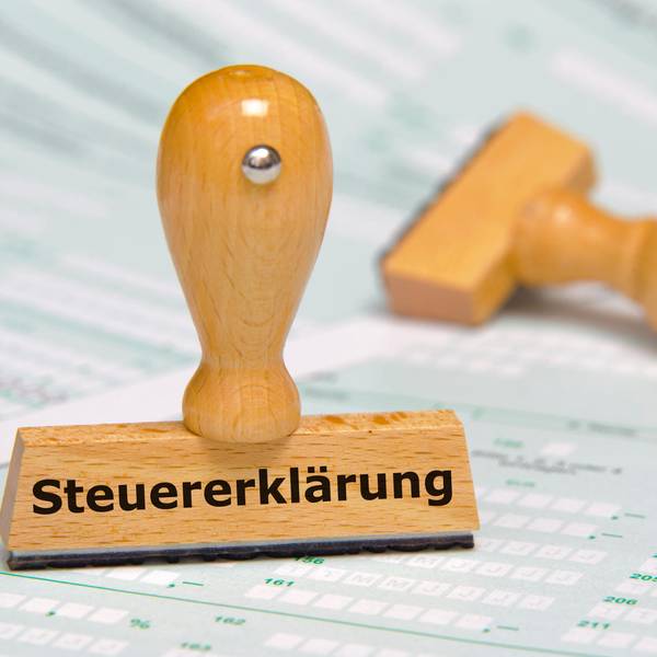 Symbolbild Steuererklärung 2021