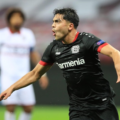 D22C697E-170A-4A54-8F99-944F2AD19A5F