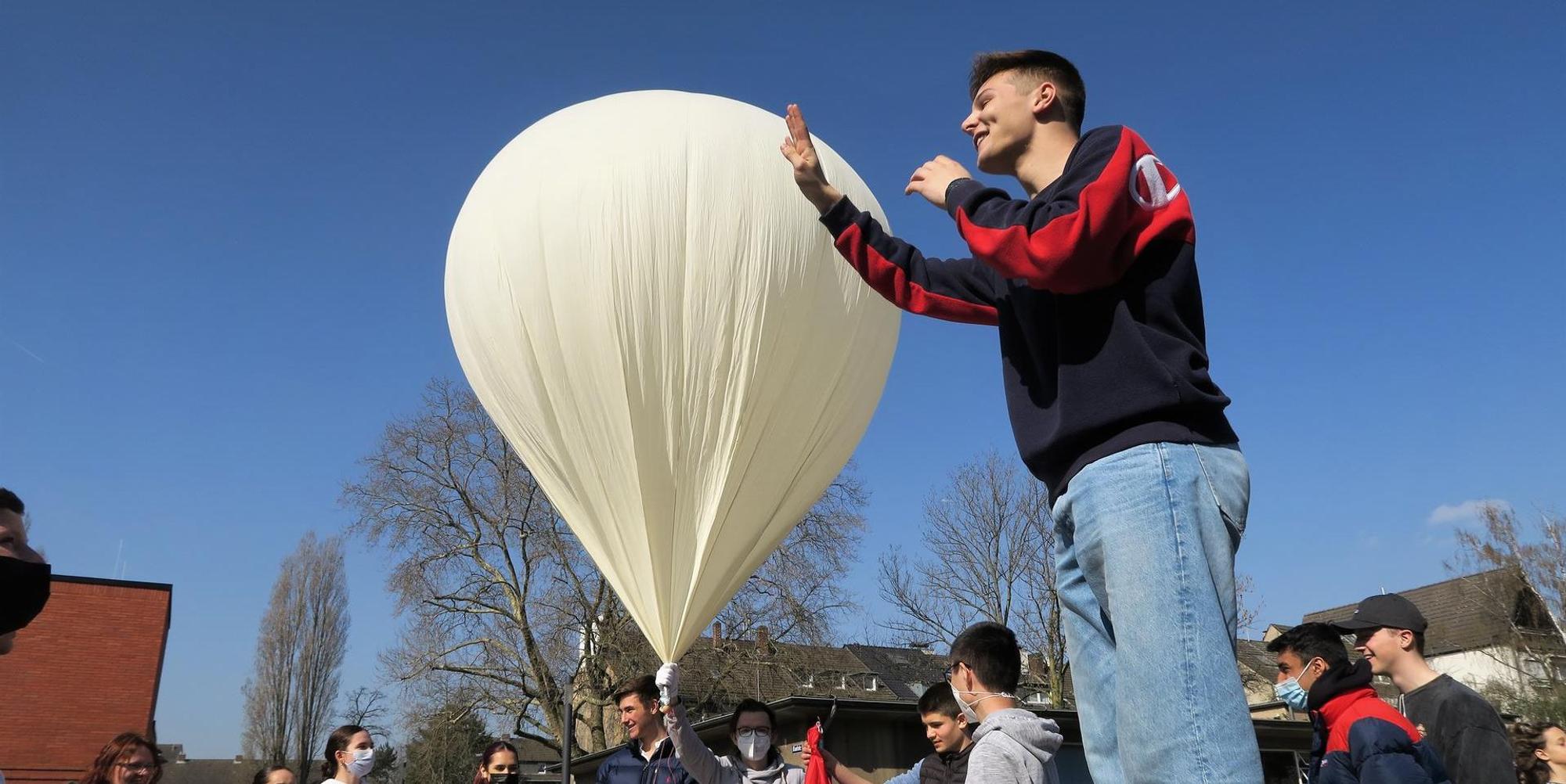 Kalk-Wetterballon_001