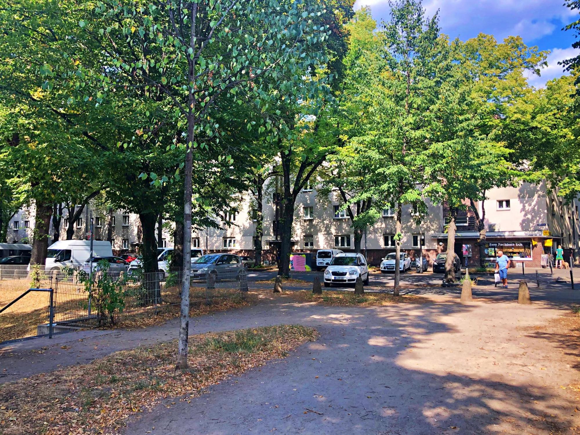 Helmholtzplatz