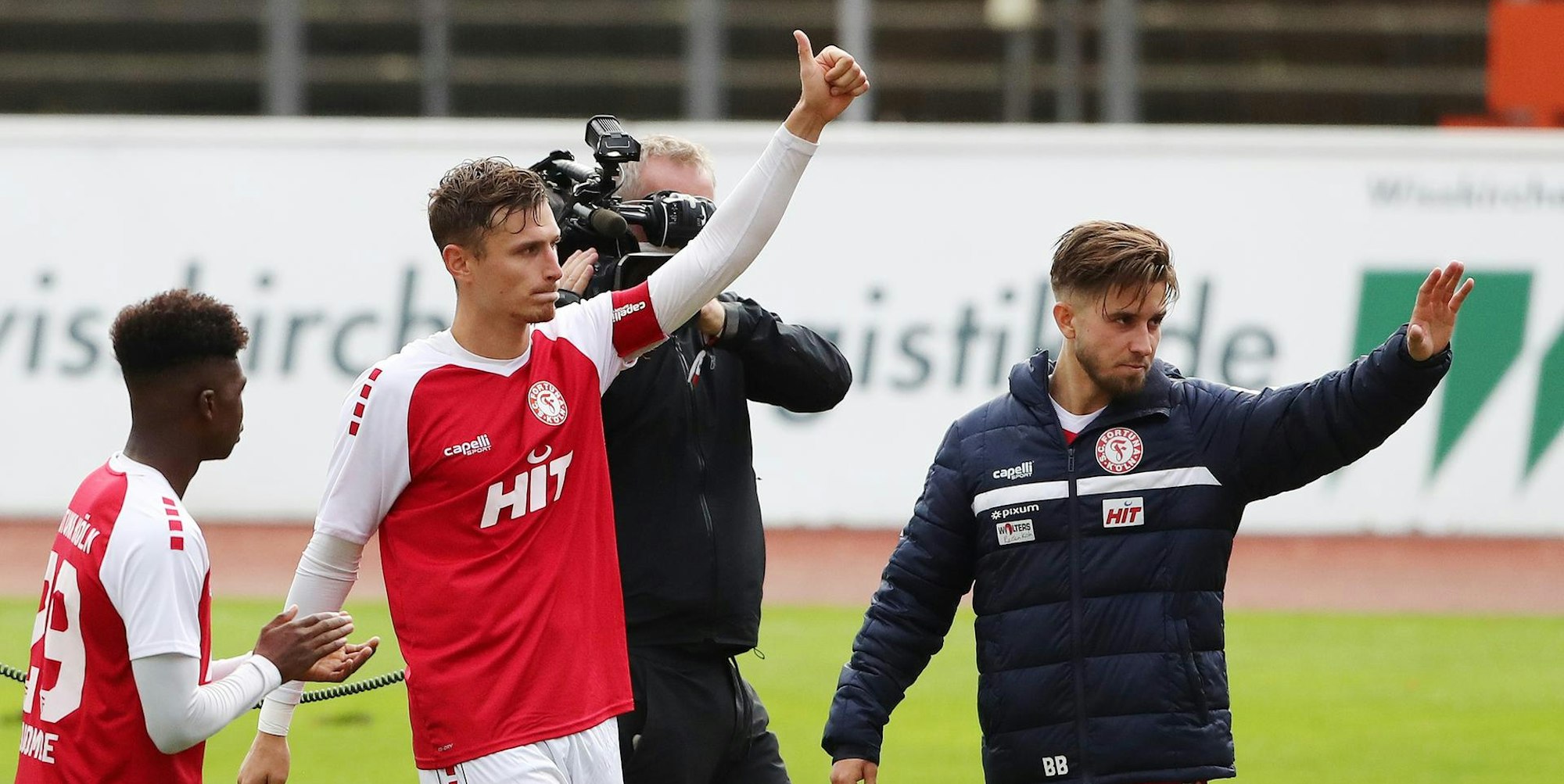 6CCEAA66-9CDB-4230-97AF-2F5D7460E31F