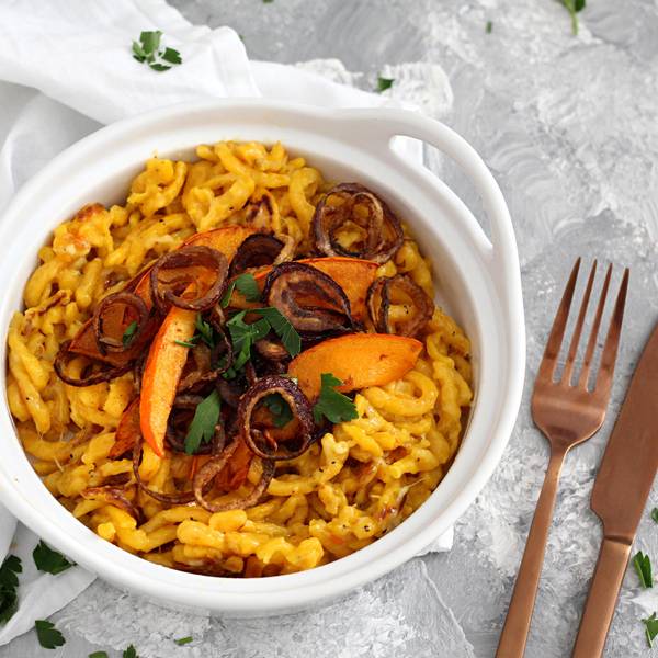 Kürbisspätzle mit zwiebeln